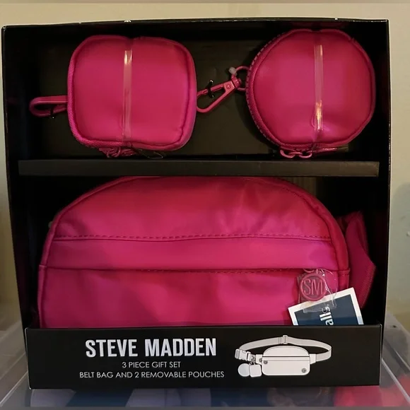 Steve Madden 3 Piece Gift Set, Belt Bag & 2 Removable Pouches in Pink. - Picture 1 of 2
